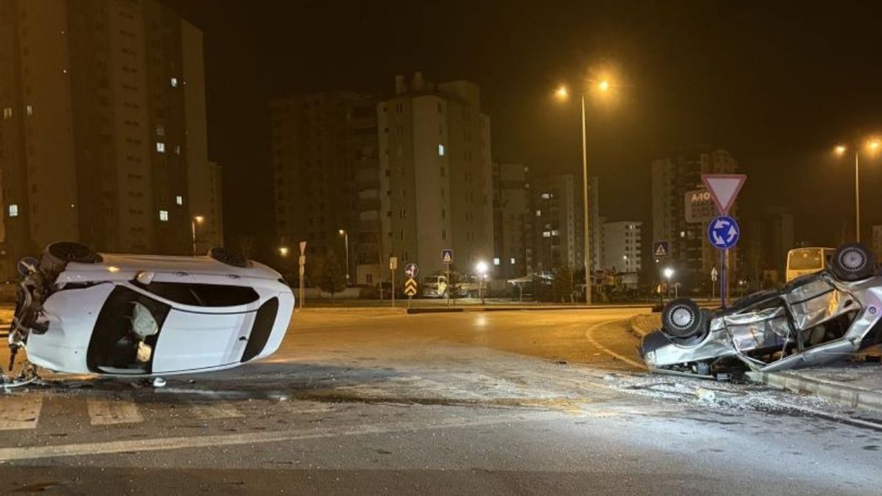 Kayseri Esentepe’de kaza: İki otomobil takla attı