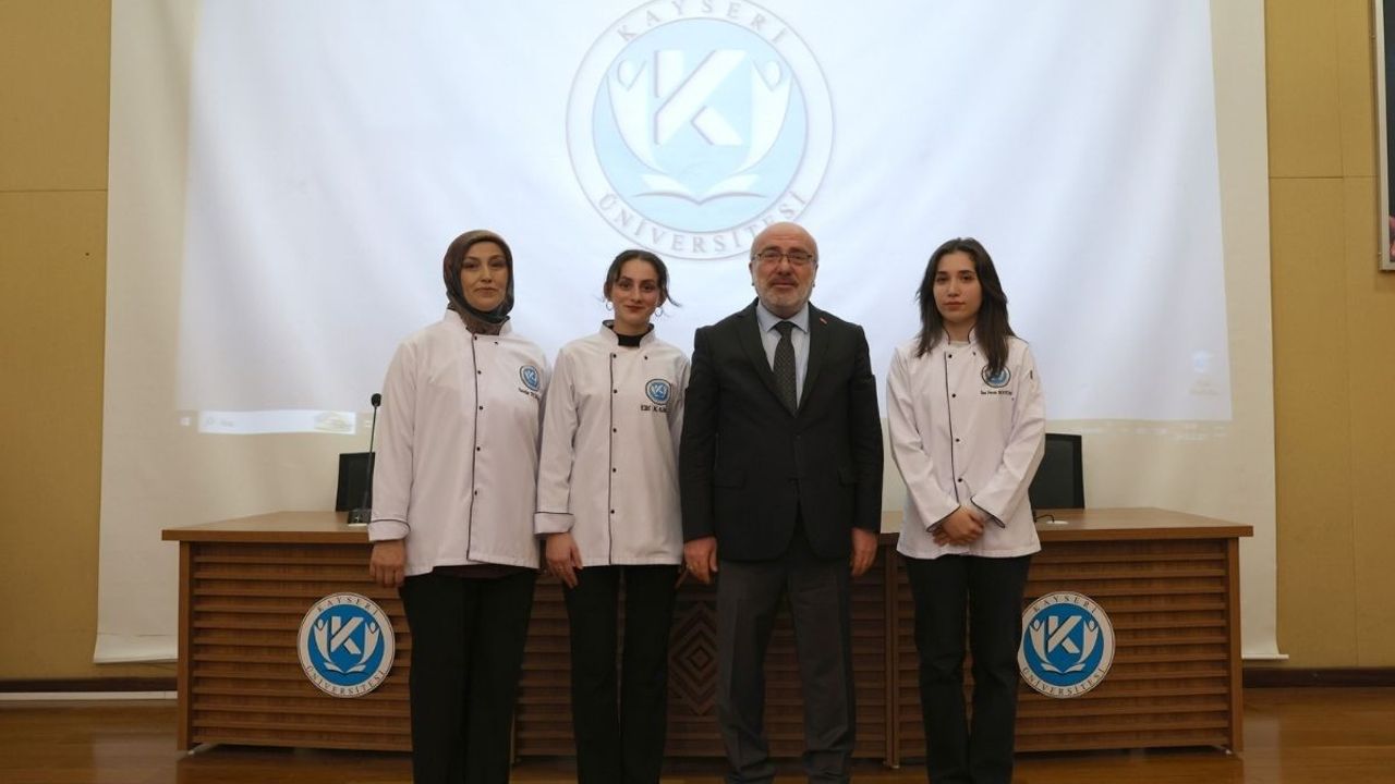 Kayseri Üniversitesi’nde geleceğin şefleri önlüklerini giydi