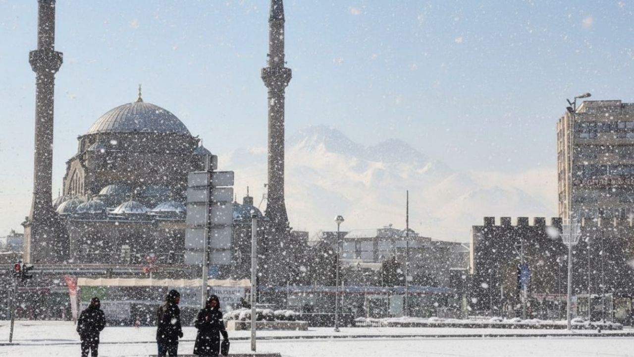 Kayseri’de hava soğuyor! Kayseri’de kar yağışı kapıda