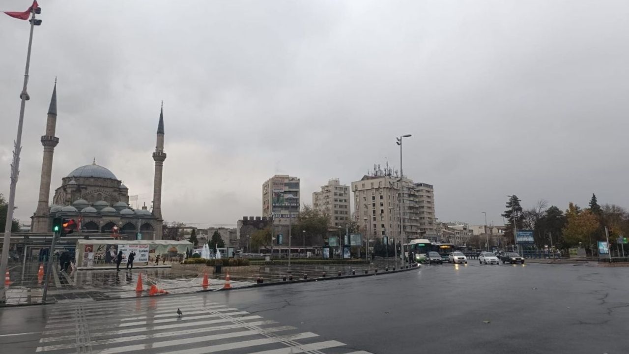 Kayseri’de kış etkisini artırıyor! Kar, sis ve soğuk kapıda