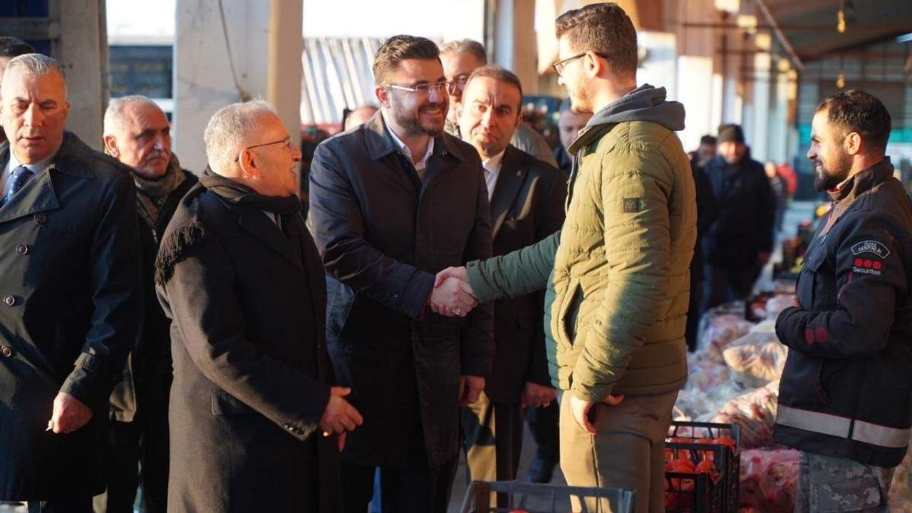 Kayseri'de sabah mesaisi erken başladı: Büyükkılıç ve Okandan talepleri not aldı