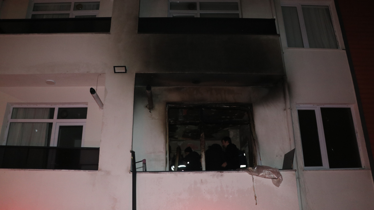 Mutfakta Patlama Paniği: Yangında 1 Kişi Yaralandı