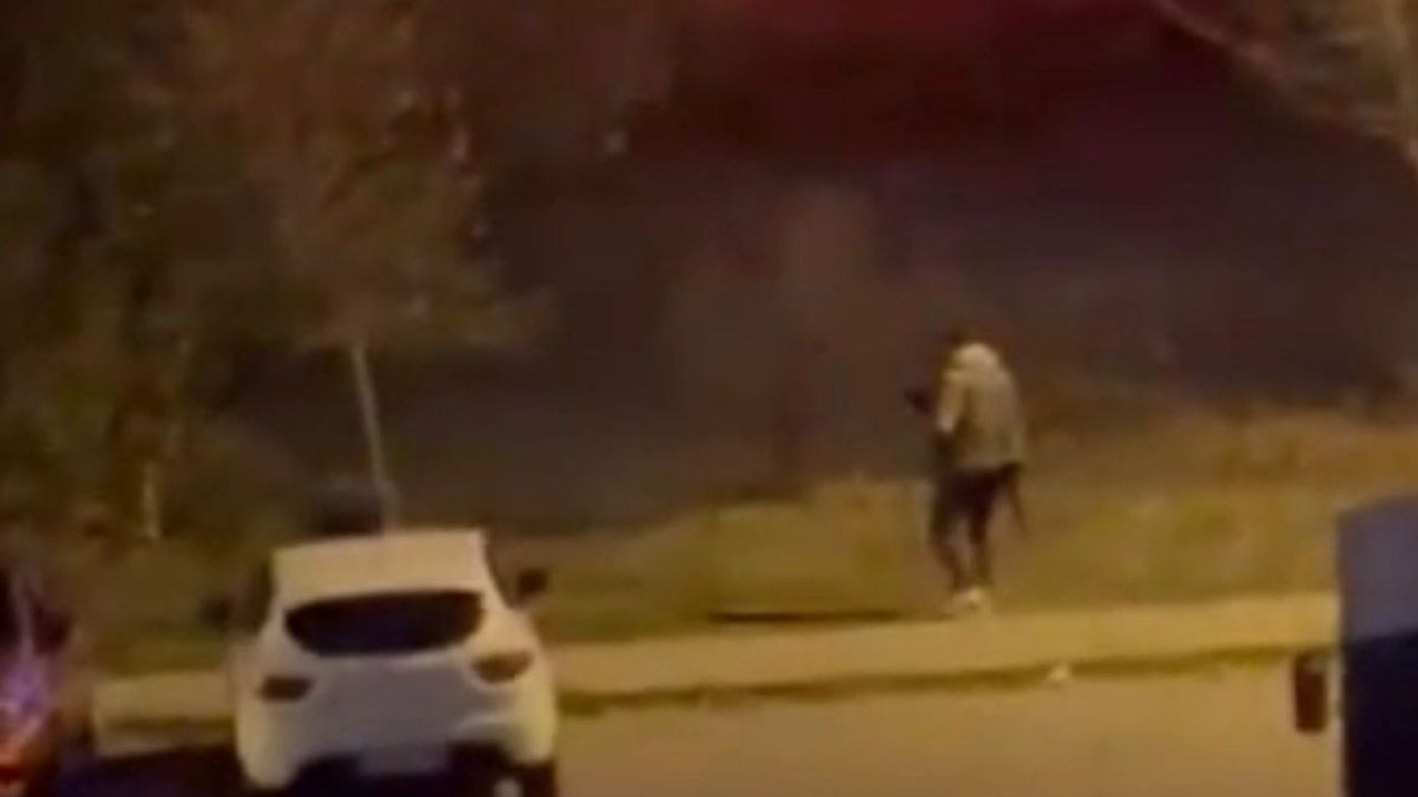 Kayseri Teksas'a döndü! Eşi evi terk eden adam mahalleyi ayağa kaldırdı