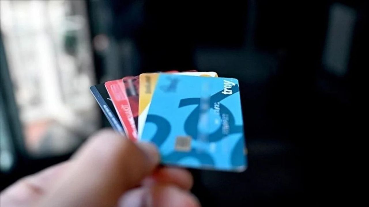 Kredi kartı kullananlara kötü haber: Milyonlar etkilenecek!