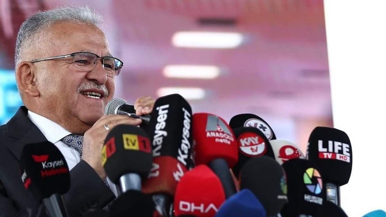 Memduh Büyükkılıç’tan övgü dolu sözler: Osman Koca oy birliğiyle başkan oldu