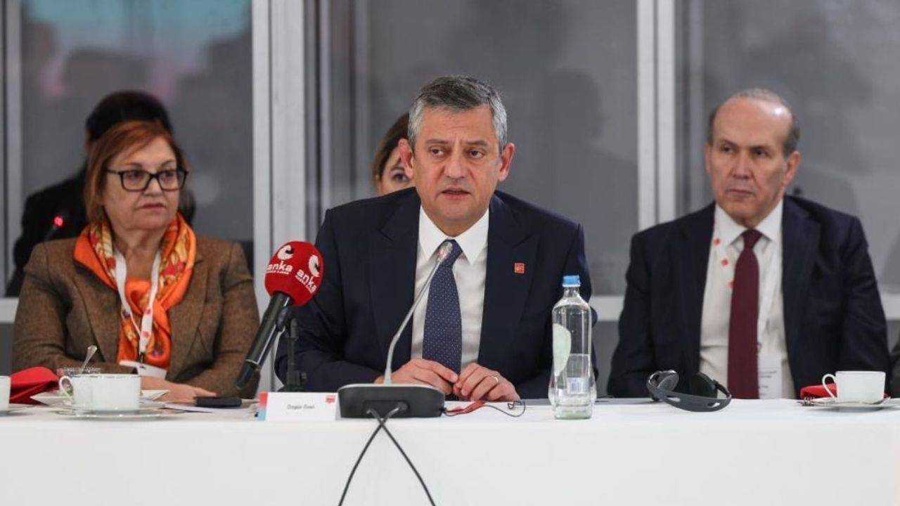 Özgür Özel: İşçi Partisi’nin Erdoğan’la dayanışması kabul edilemez