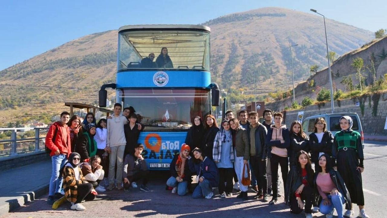 Talas Belediyesi’nin ROTATALAS tanıtım programına kaç kişi katıldı?