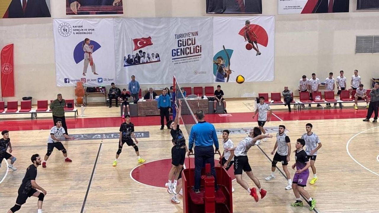 Kayseri temsilcisi Elit Voleybol lige galibiyetle veda etti