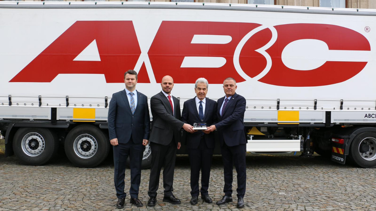 Kayseri’den Dev Teslimat: ABC Lojistik 1.100’üncü Aracını Aldı
