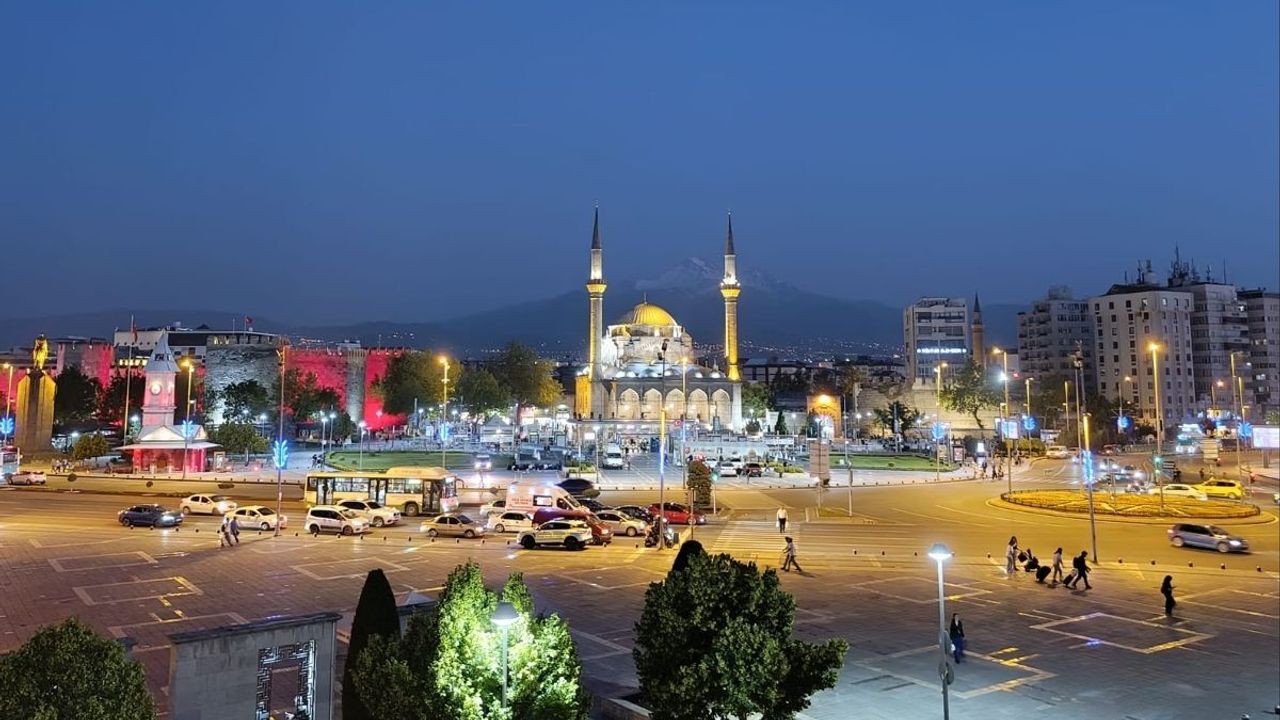 Kayseri'nin gizli trendleri: Peynir ekmek gibi satılıyor!