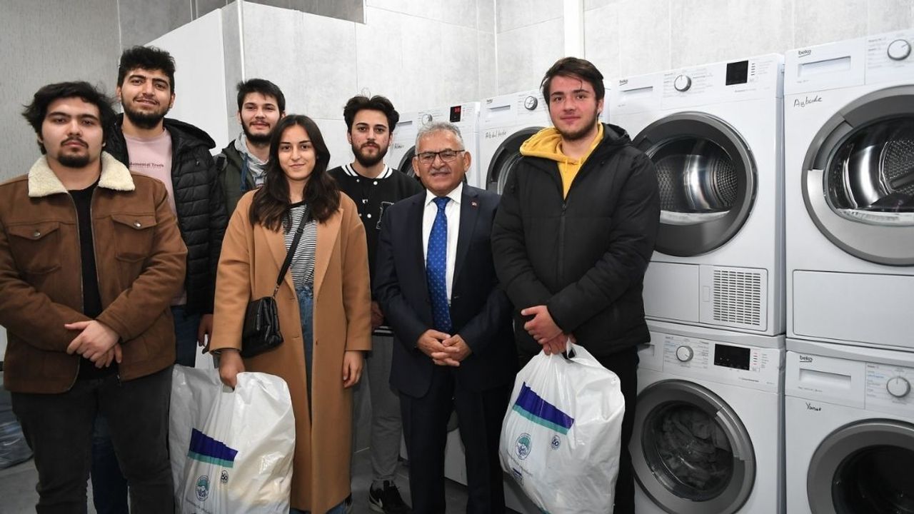 Öğrenci dostu şehir Kayseri’den 11 bin öğrenciye çamaşır desteği