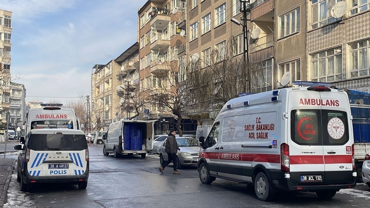 Kayseri’de 4 kişi soba gazından zehirlendi