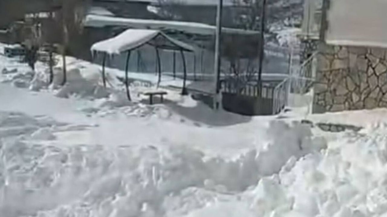 Tomarza'da kar nedeniyle ambulans hastaya ulaşamadı!