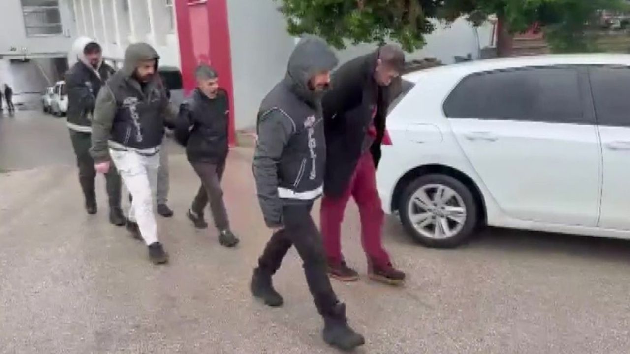 ‘Tanımadığım biri bıraktı’ dedi! Polis baskınında milyonluk ürün ele geçti