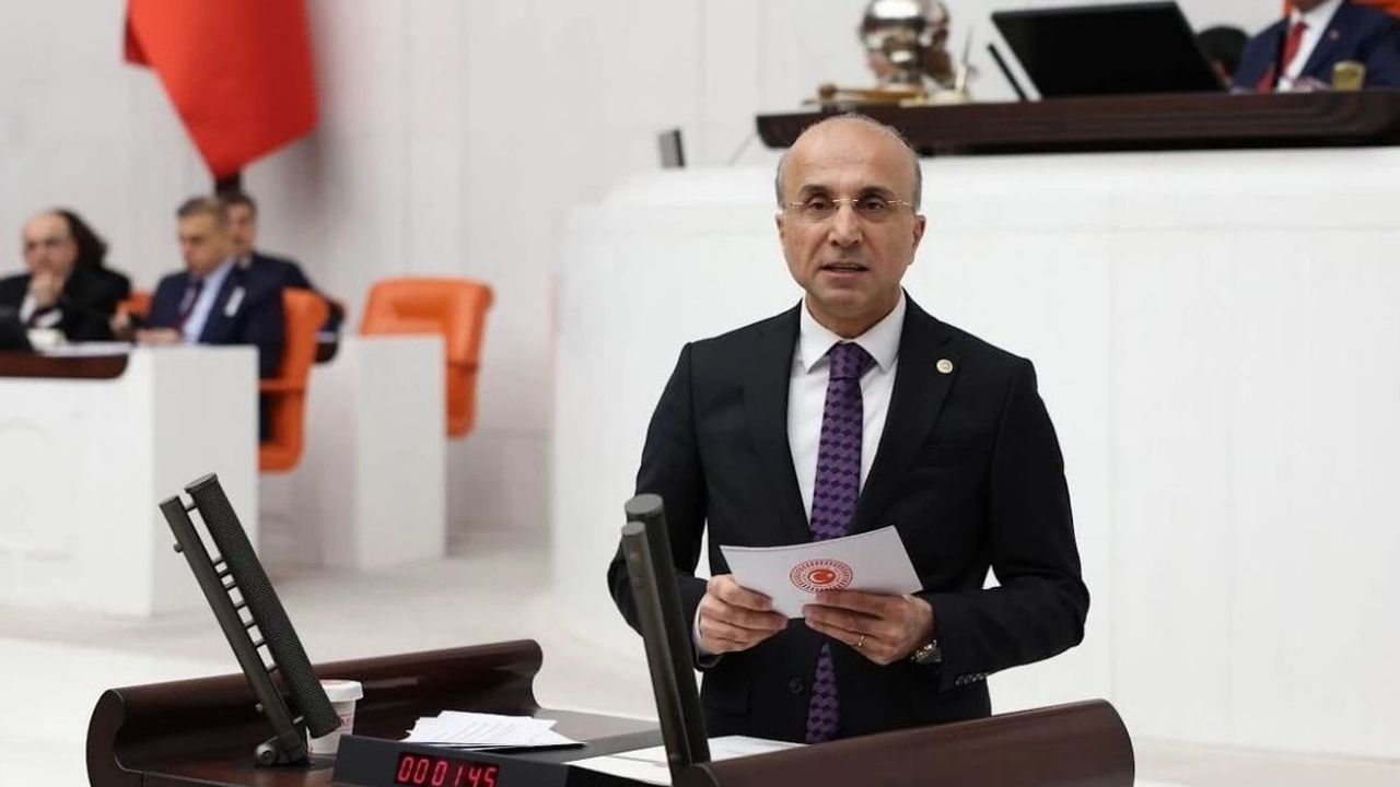 6 Şubat’ın 3. yılında CHP’li Aşkın Genç’ten dirençli kentler vurgusu