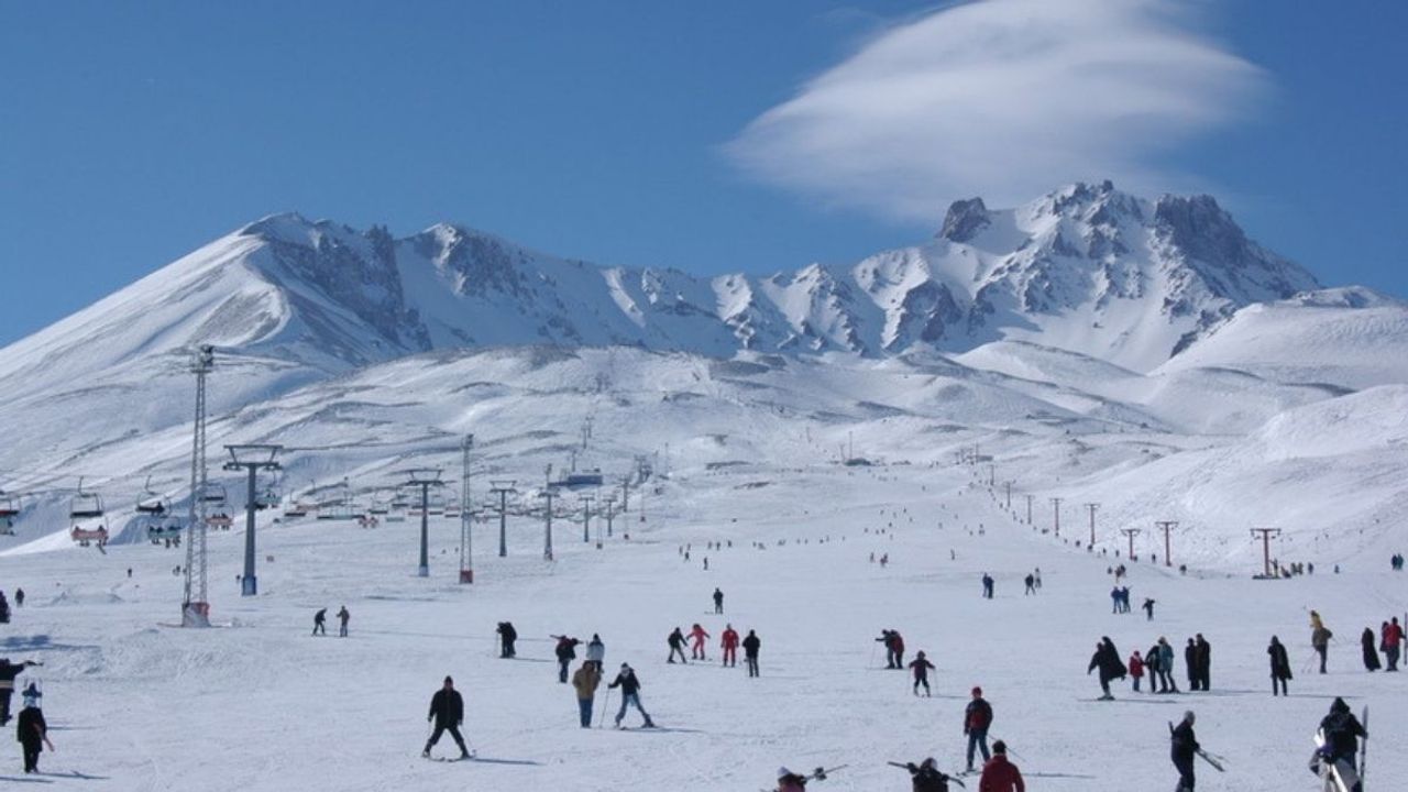 Erciyes’ten kayak severlere Ramazan müjdesi