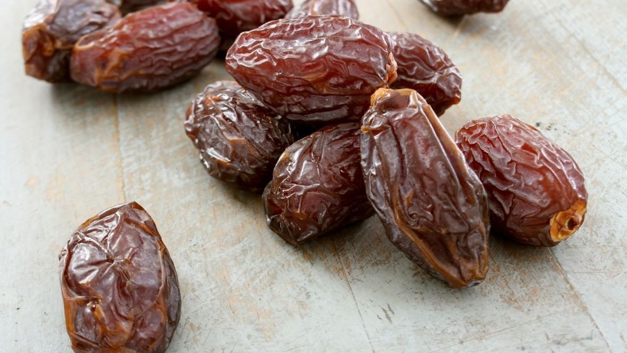 Ramazan sofraların vazgeçilmezi tezgaha indi: Kayseri'de hurma fiyatları ne durumda?