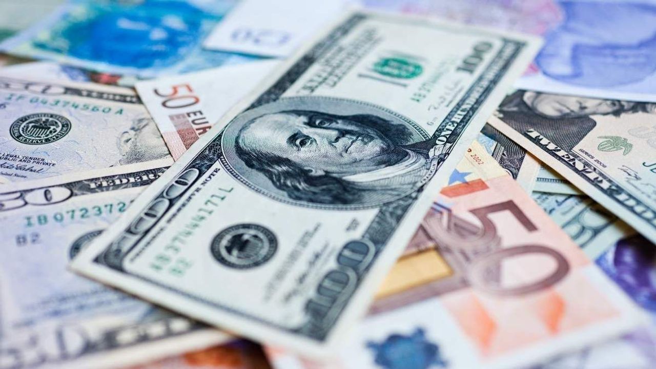 21 Ağustos döviz kuru haftayı nasıl kapattı: Dolar yükseldi, Euro ve Sterlin geriledi