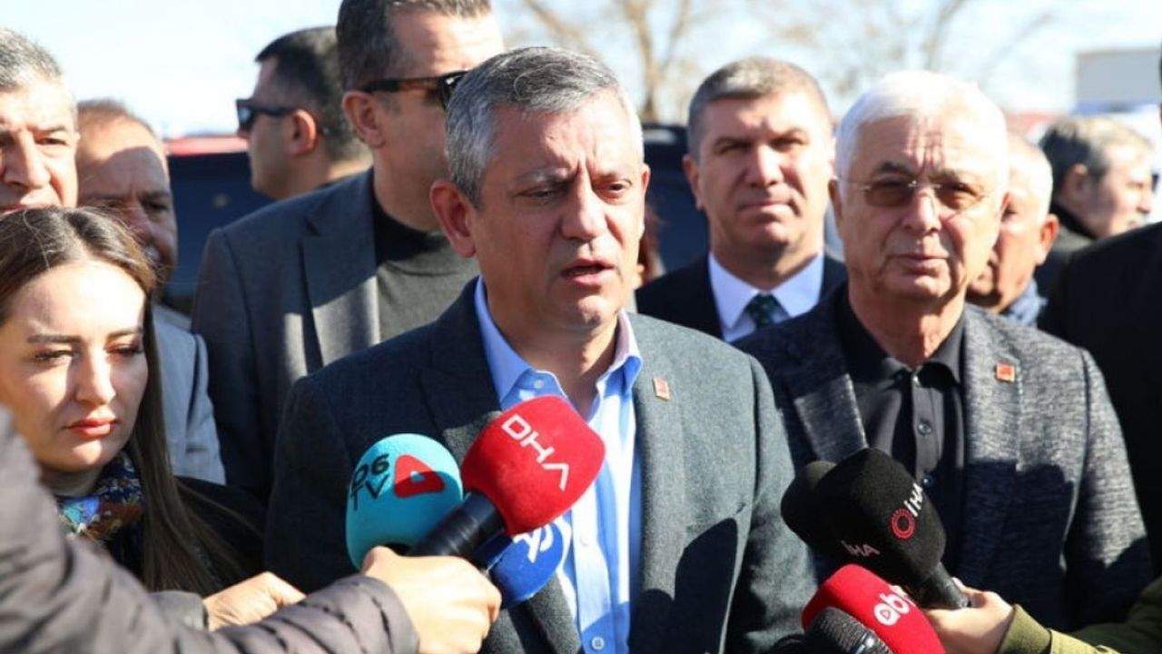 Özgür Özel’den Muhittin Böcek ziyareti