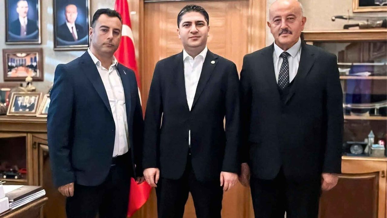 İsmail Özdemir müjdeyi verdi: Kermelik-Özvatan-Felahiye yolu için 115 Milyon TL ödenek onaylandı