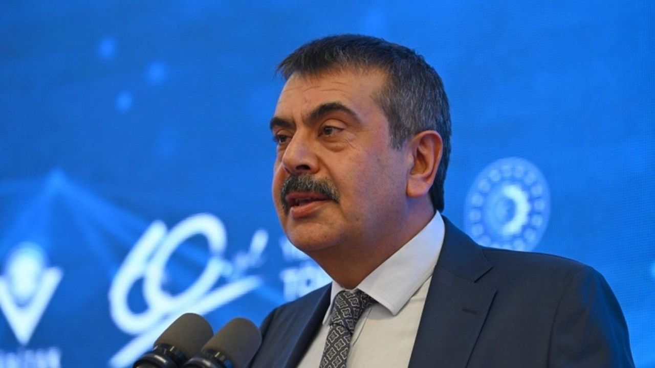 Bakan Tekin: Çocuklar erken yaşta yükseköğretime yönelmeli