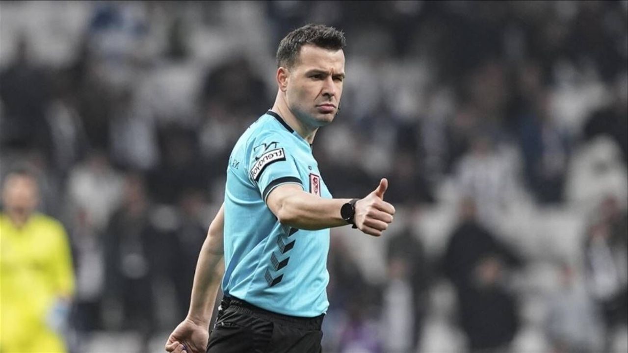 Kayserispor Trabzonspor maçını yöneten Cihan Aydın bu haftaya da damga vurdu! Selçuk İnan takımı sahadan çekti