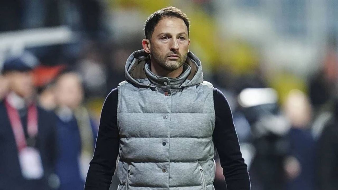 Domenico Tedesco hasta yatağında bile boş durmadı! Tedavi günlerini böyle geçirmiş