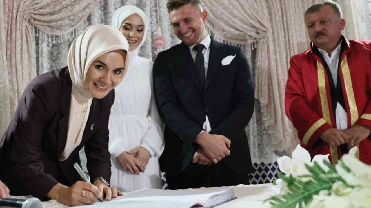 Genç çiftlere milyon liralık destek! Aile ve Gençlik Fonu büyüyor