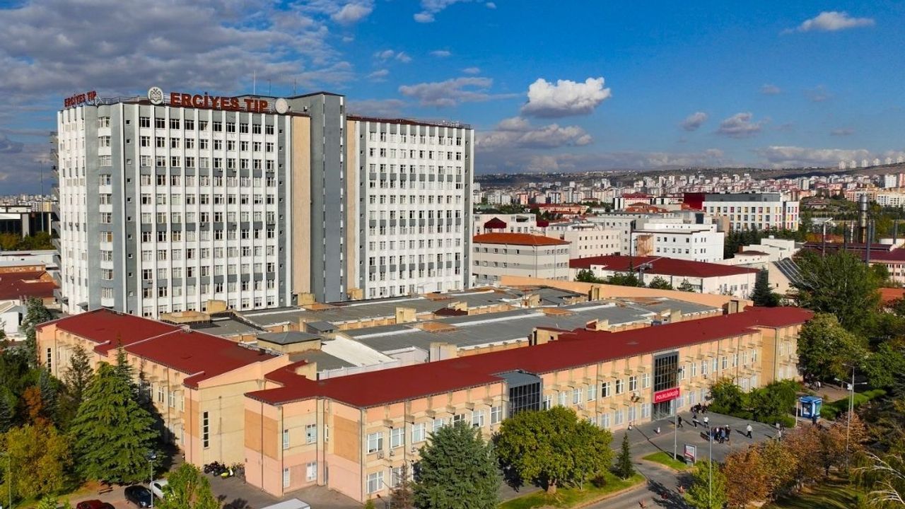 Erciyes Üniversitesi Hastanelerinde alacak krizi! Binlerce sağlıkçı CİMER'e koştu