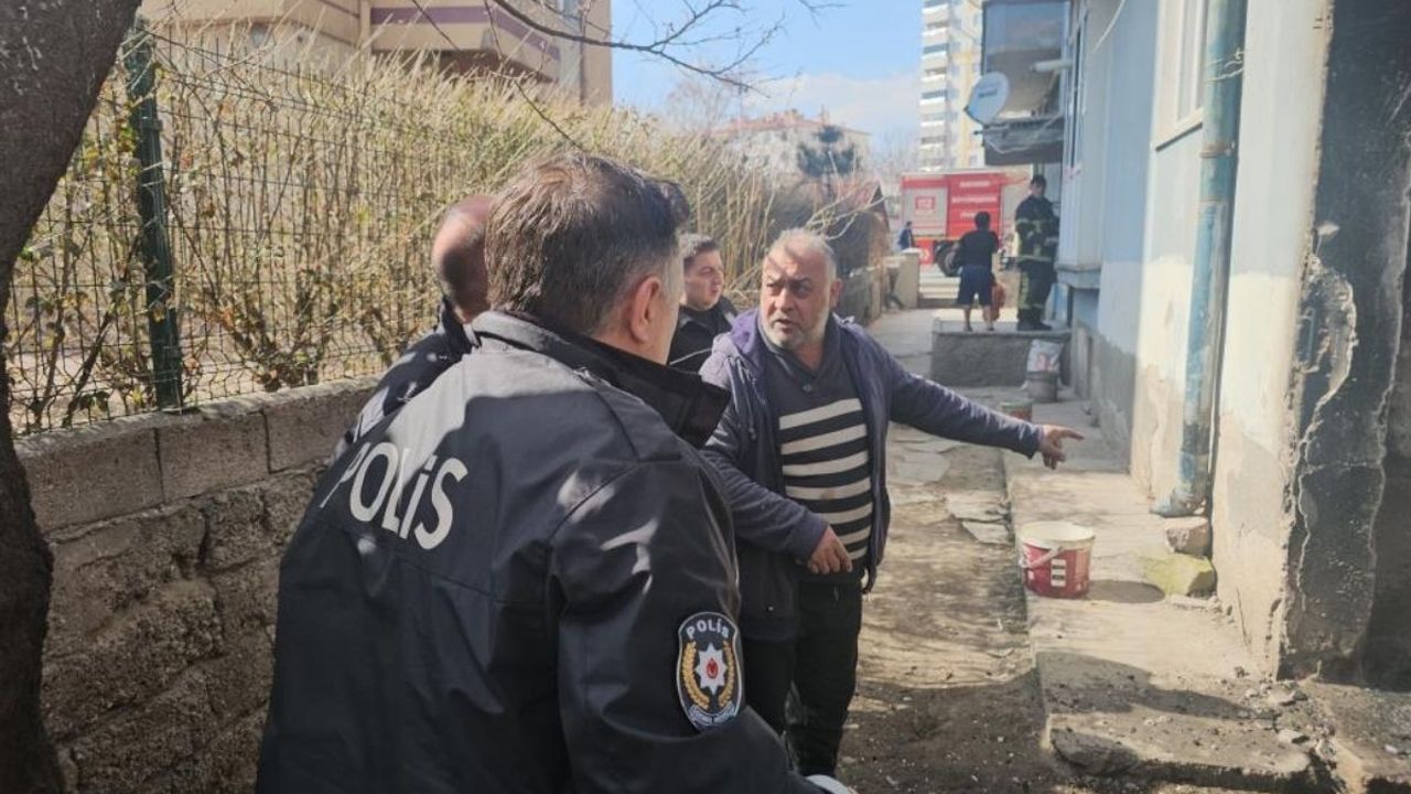 Kayseri’de kahraman polis kendini yaralamak pahasına yangının büyümesini engelledi