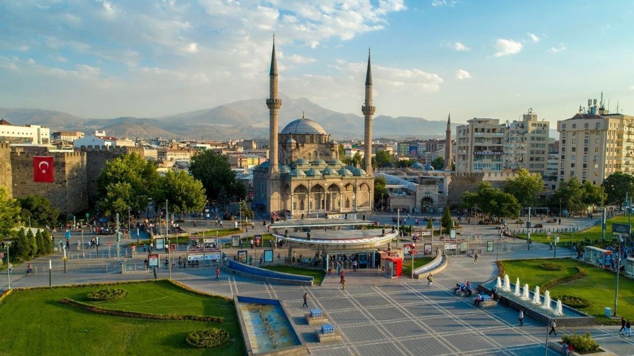 Kayseri gece yarısı tek yürek oldu!