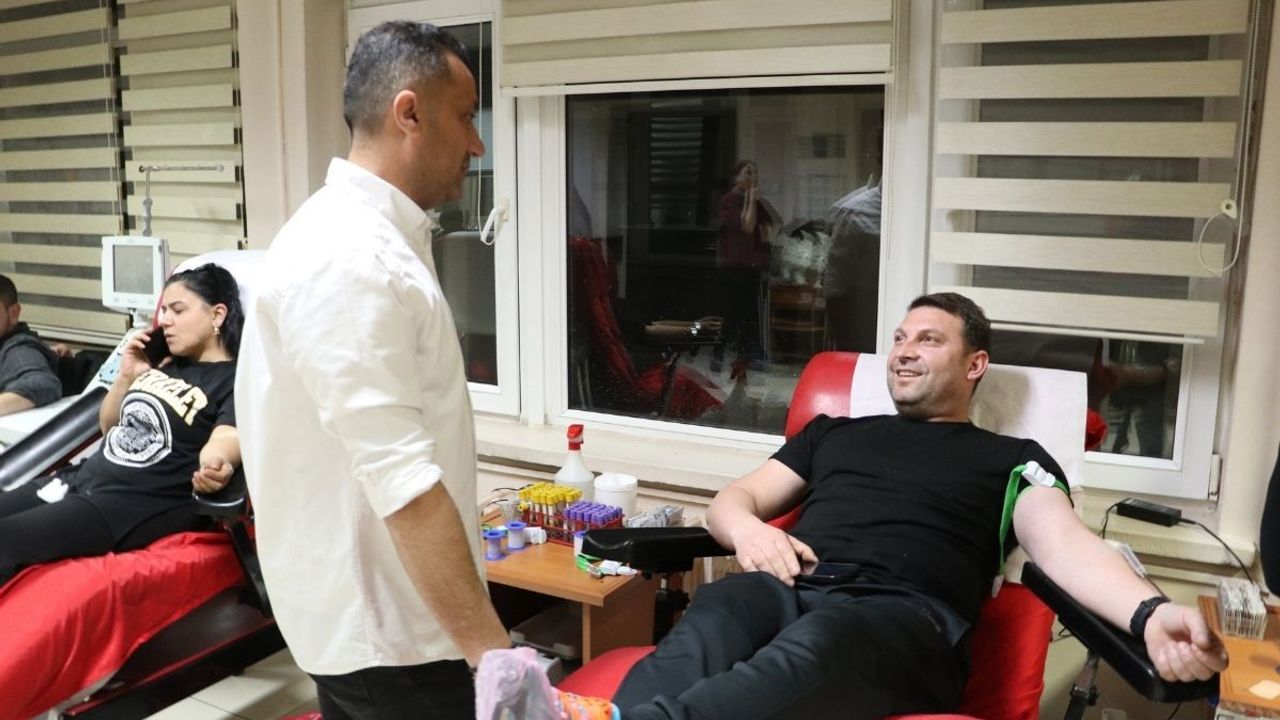 Kayseri’de öğretmen Yasin Örer’den kan bağışı seferberliği