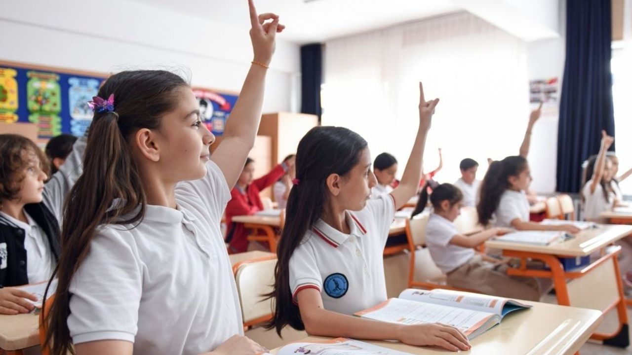 LGS başvuru kılavuzu yayınlandı! Beslenme paketi ve ek süre detayları