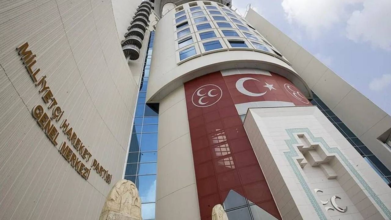 MHP Genel Başkan Yardımcısı görevinden istifa etti