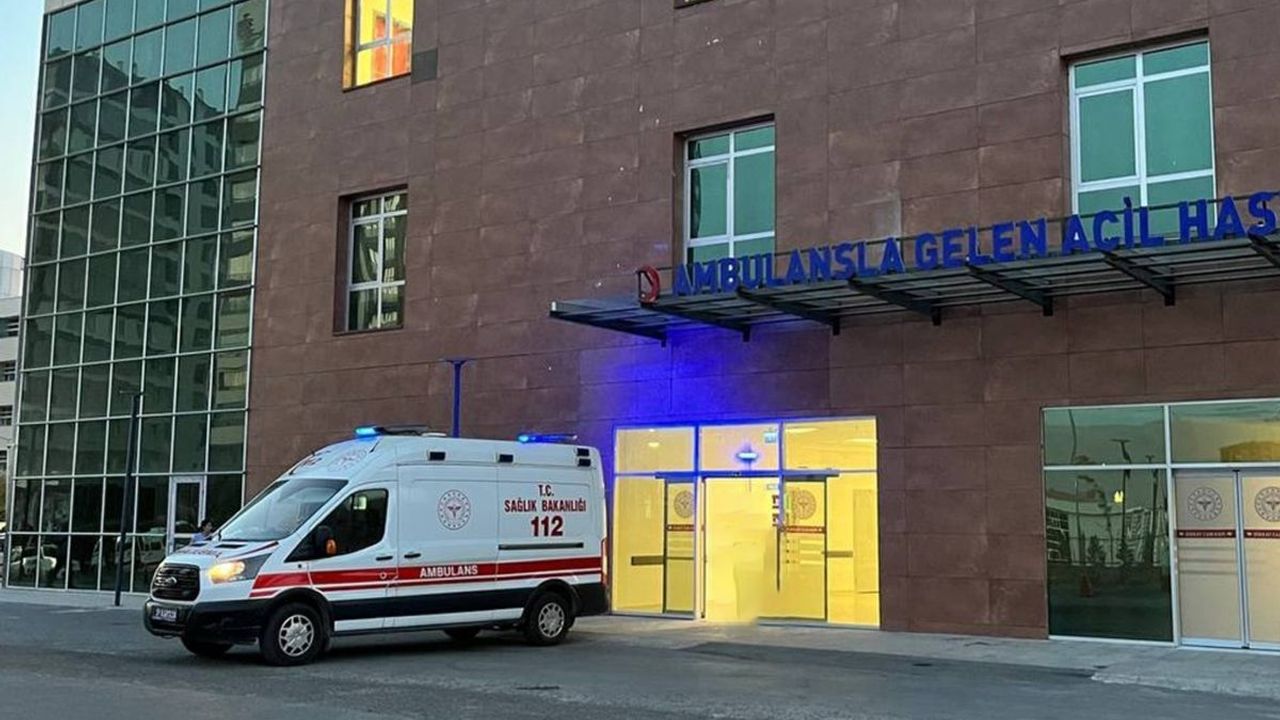 Niğde’de tır otomobile çarptı: 1 ölü, 1 yaralı