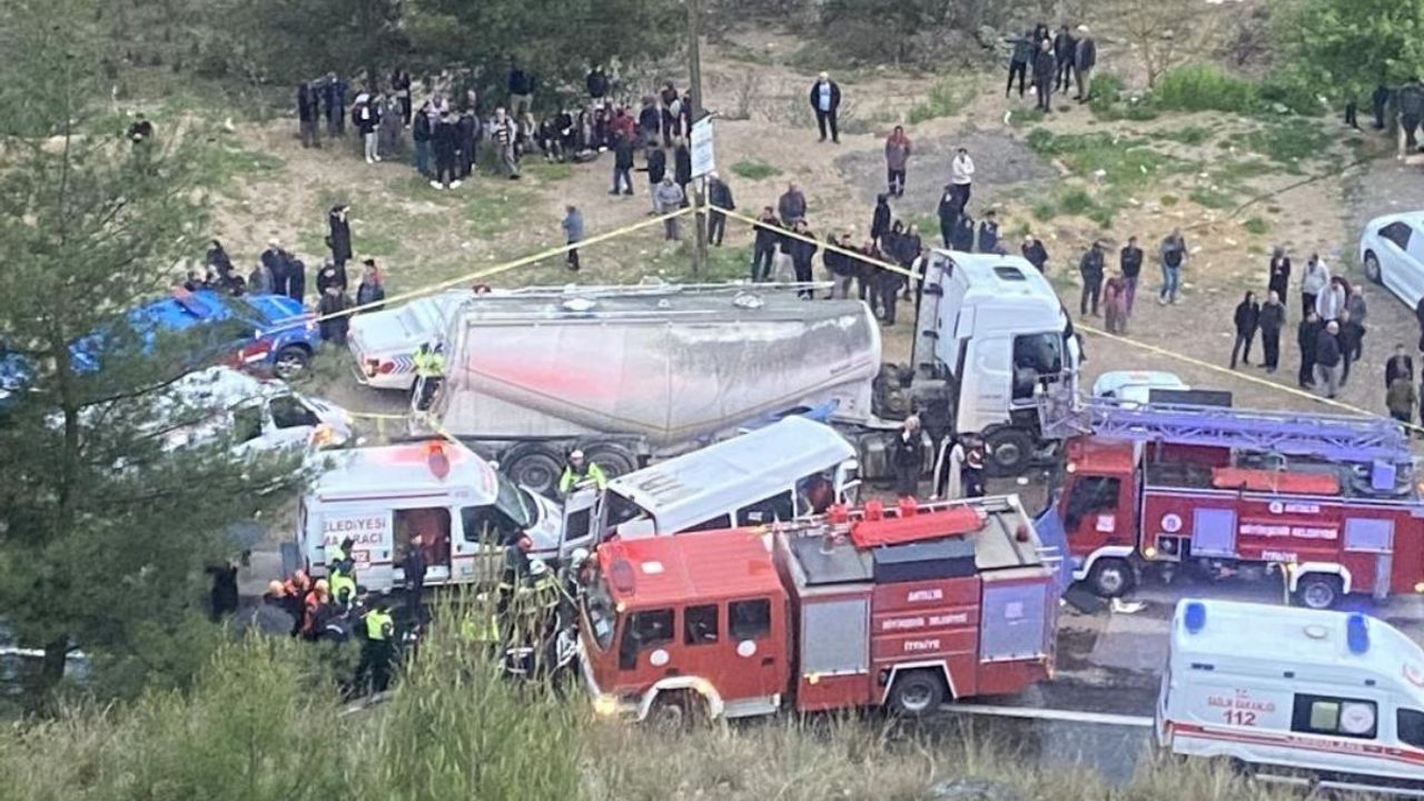 Antalya-Isparta yolunda kaza: 7 ölü