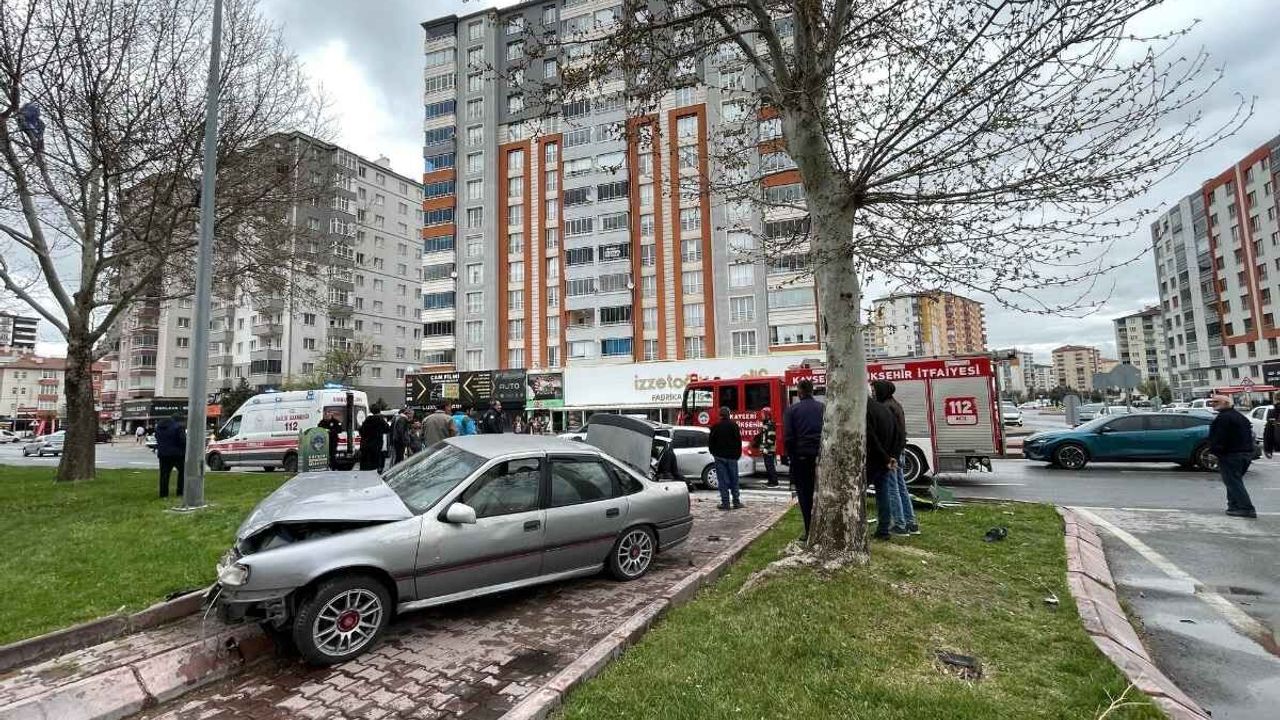 Kayseri Bağdat’ta trafik kazası: 3 yaralı