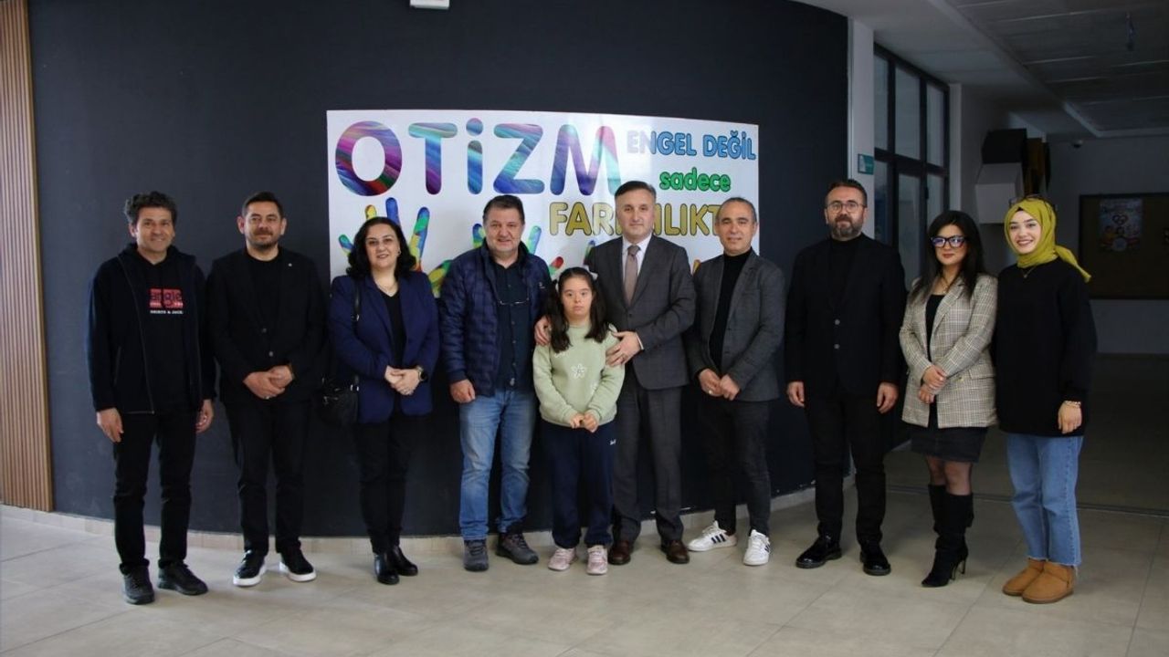 Coşkun Esen 23 Nisan coşkusunu özel öğrencilerle paylaştı