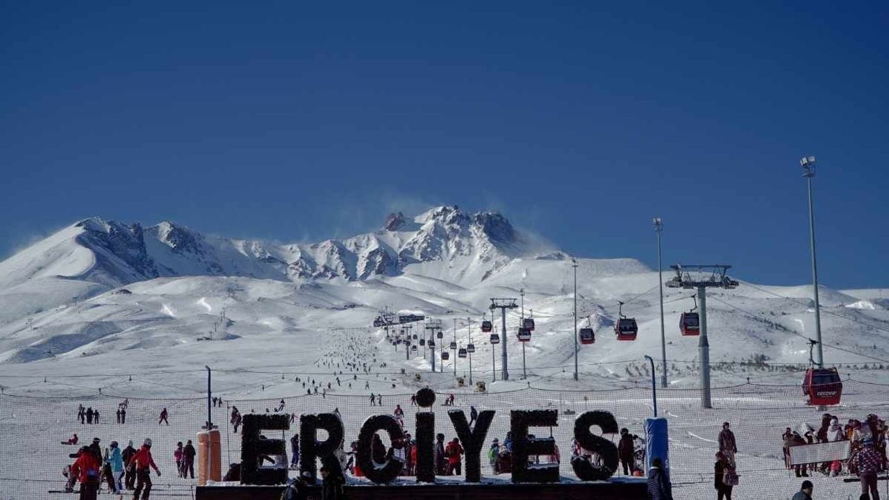 Erciyes son günlerini yaşıyor! Erciyes’te pistler açık mı?