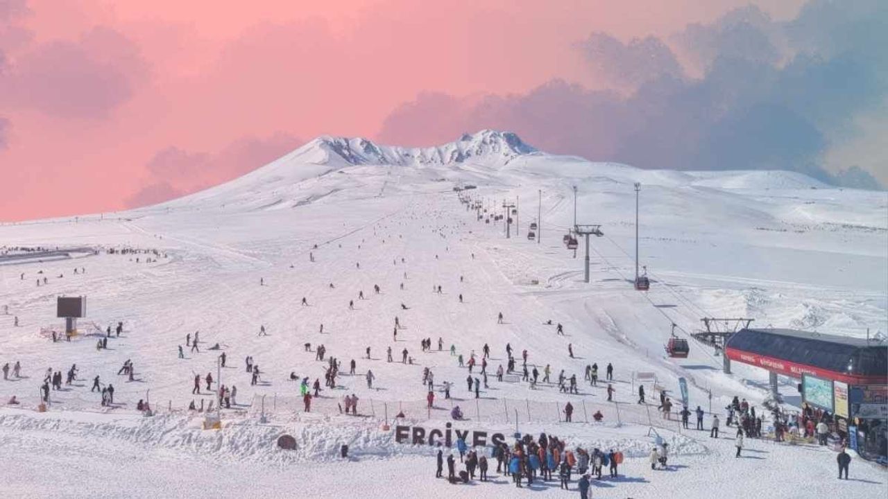 Erciyes’in sevinci kısa sürdü: Adeta kıyamet gününe uyandı!