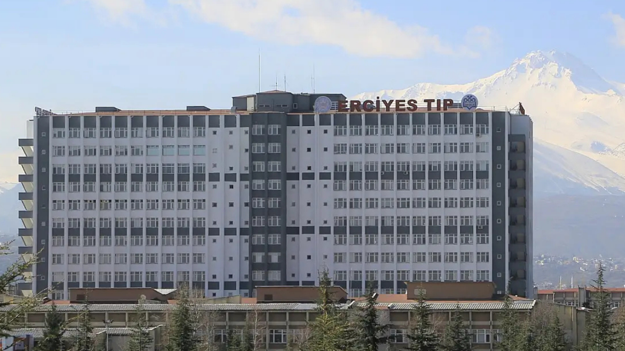 Erciyes Üniversitesi’nde ek ödenek krizi: Paramızı istiyoruz!