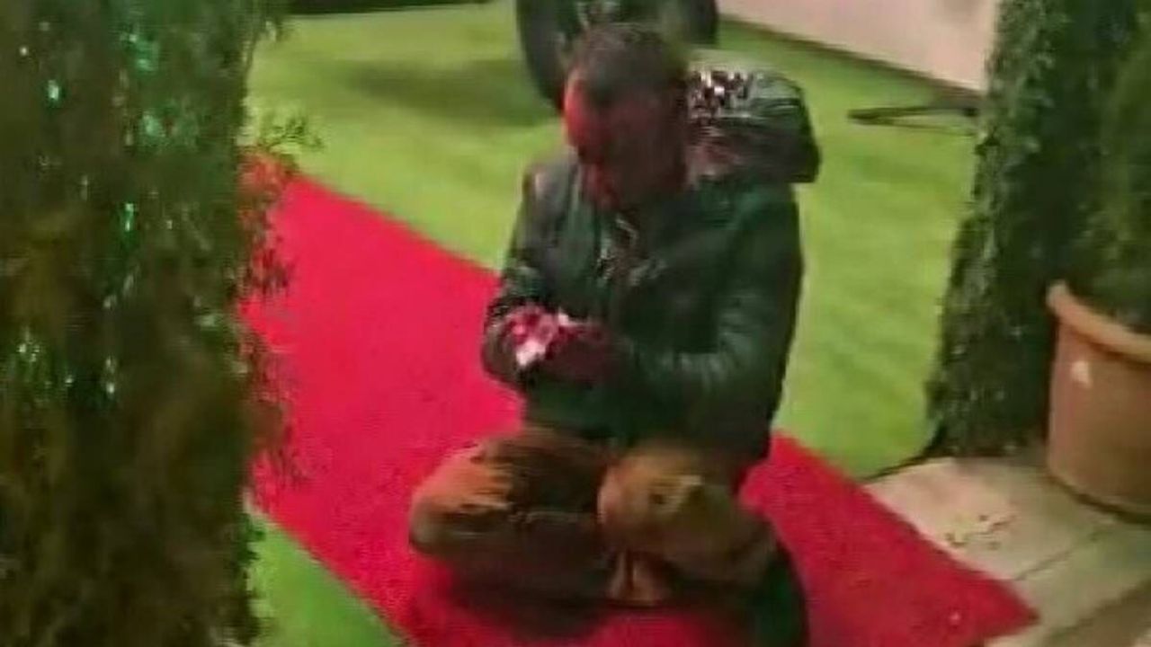 Eski eşinin imam nikahlı kocasının kafasını taşla ezdi