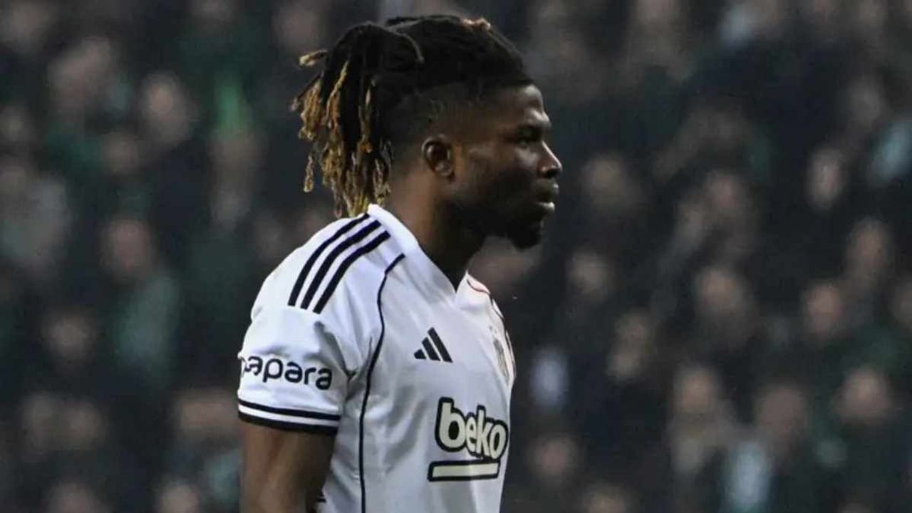 Fenerbahçe Beşiktaş derbisi öncesi kötü haber! O isim kadroda yok