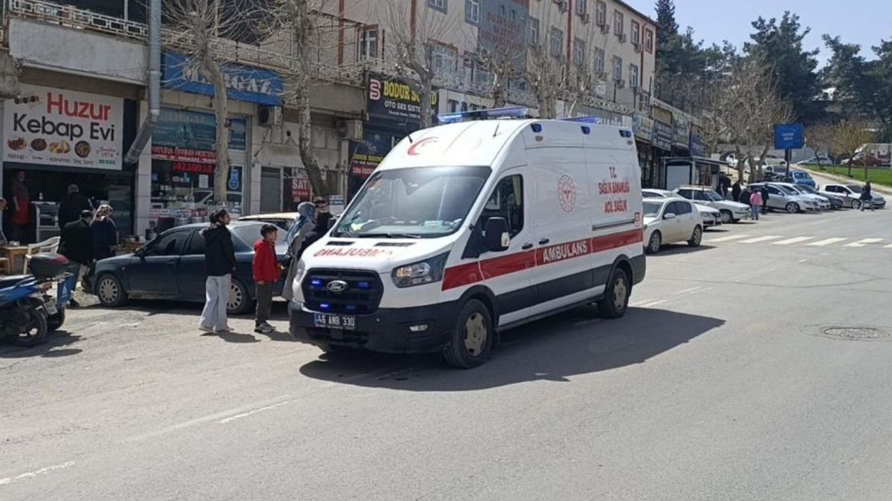 Yolun karşısına geçmeye çalışan 13 yaşındaki çocuğa çarpıp kaçtı!