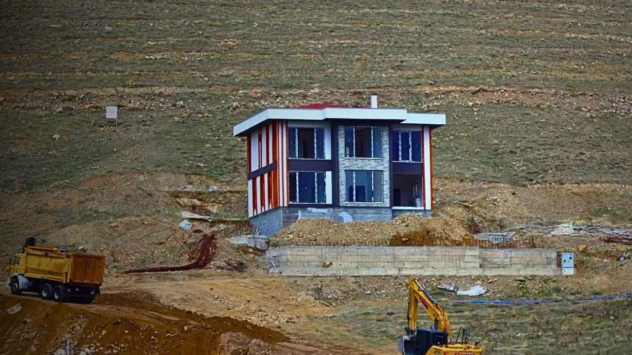 Kayseri’nin en pahalı müstakil evi dudak uçuklattı! Villa parselleriyle yarışıyor