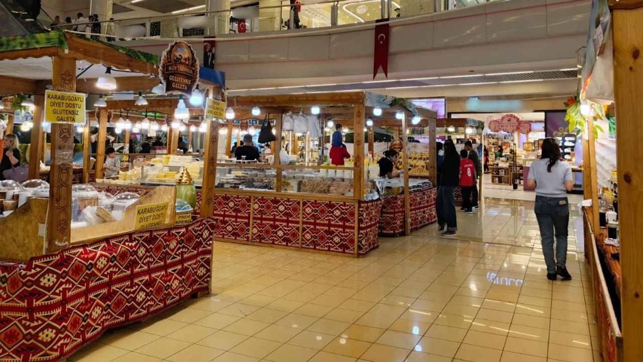 Kayseri’de AVM’nin altında 'sosyete' değil 'servet' pazarı! Ekmek 350 TL'ye satılıyor