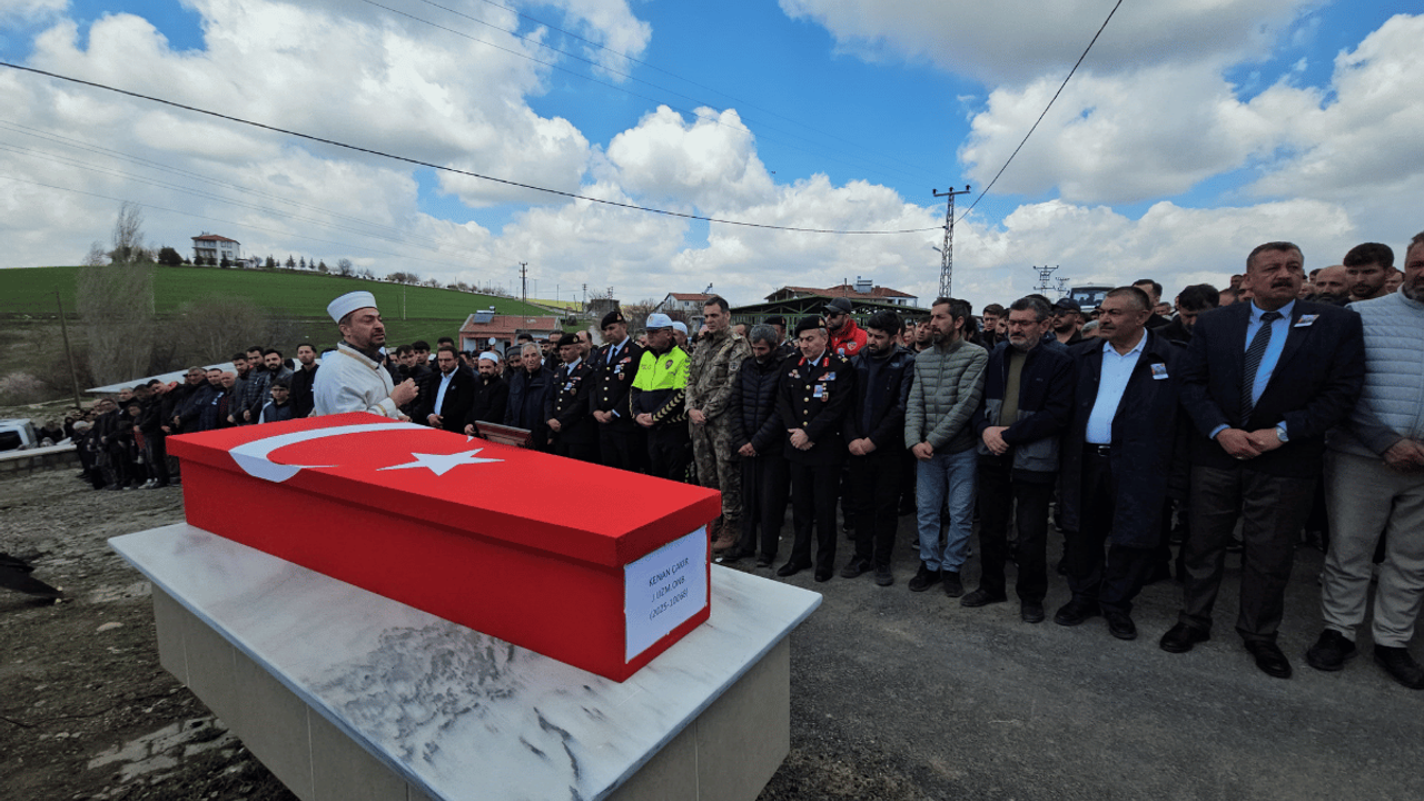 Hayatını kaybeden Kayserili jandarma Kenan Çakır toprağa verildi