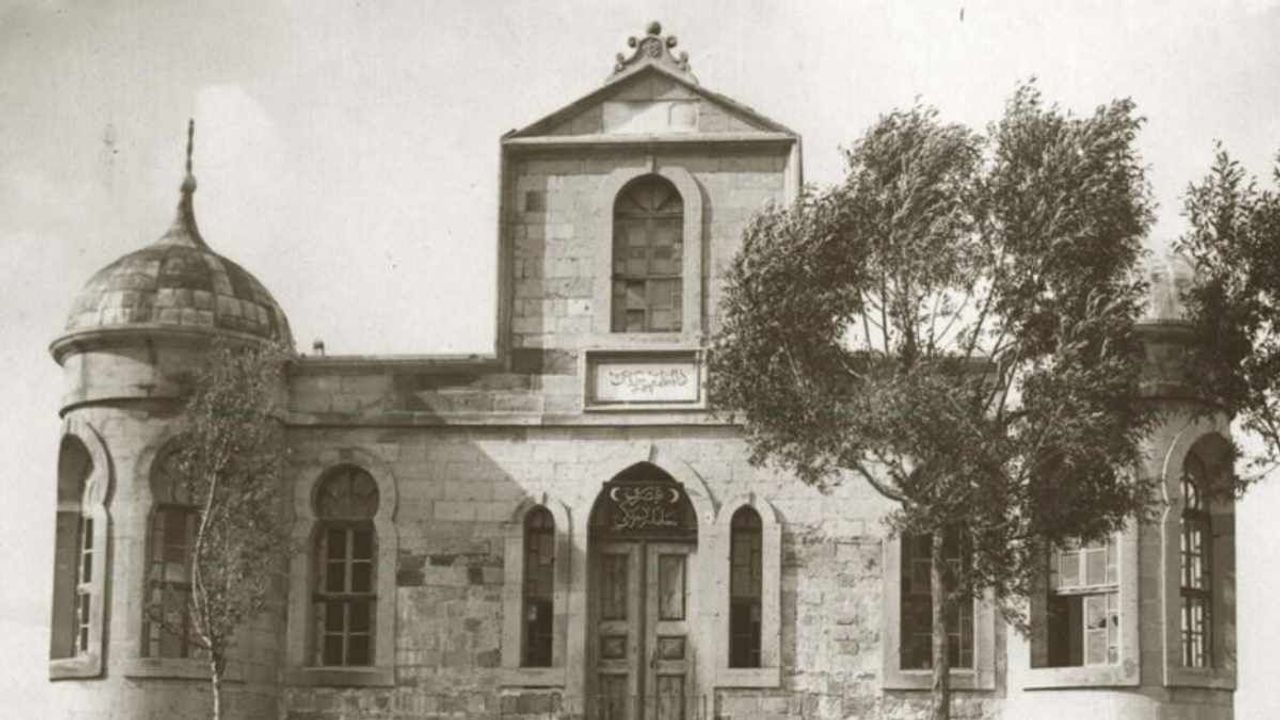 Kayseri'de genelevden kadın çıkarıp oynatmışlar!