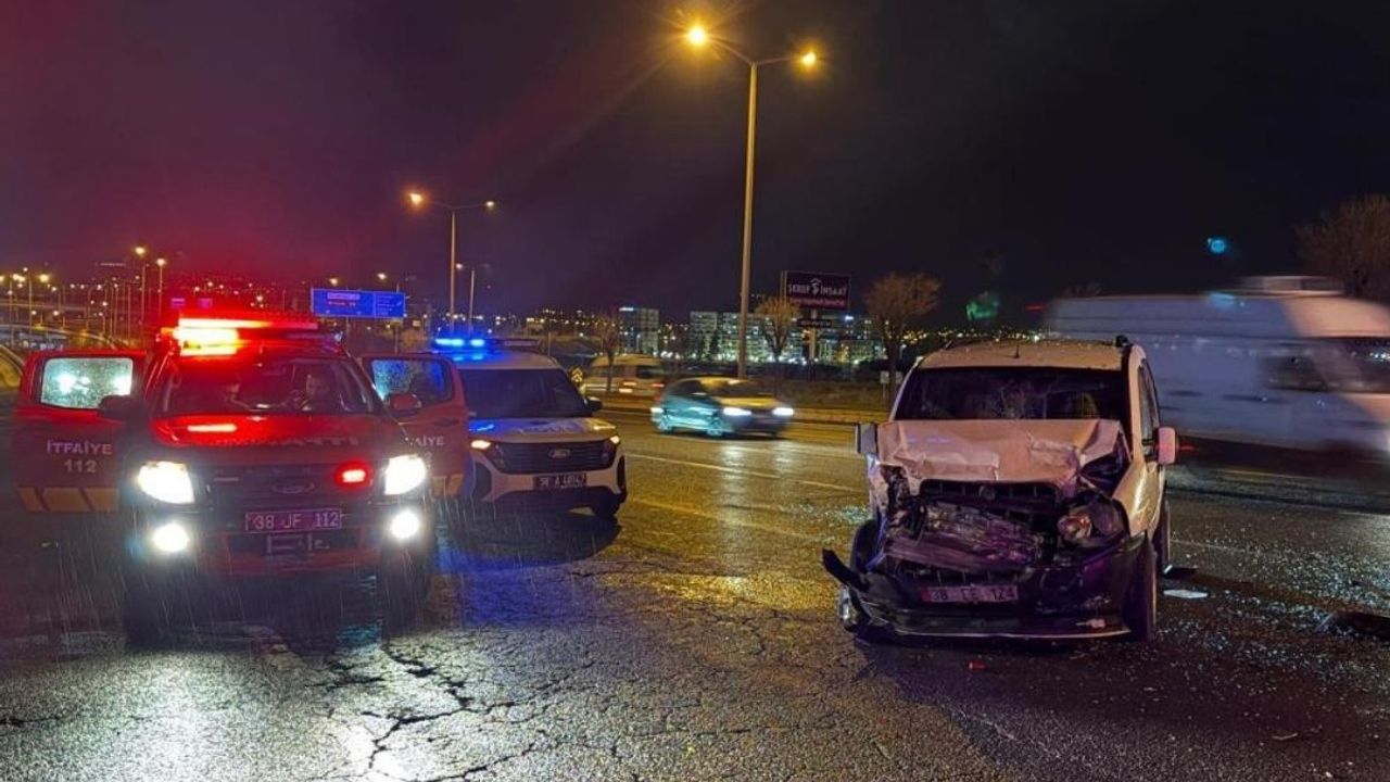 Kayseri’de trafik kazası! 7 aylık bebek dahil 6 yaralı