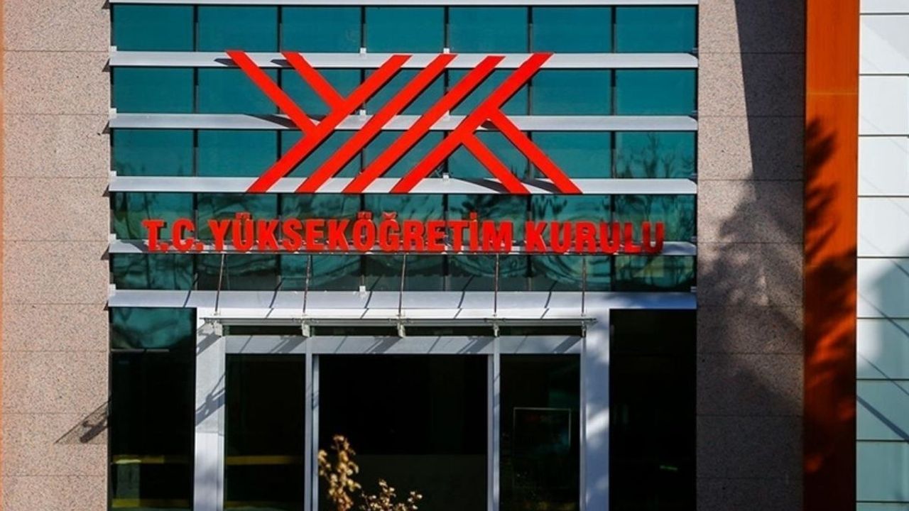 Lisansüstü kadın öğrencilere doğum izni sonrası ek süre verilecek